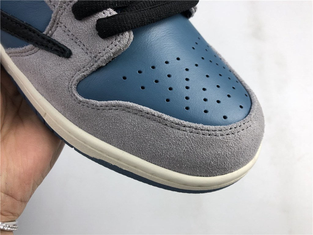 NIKE SUNK LOW SP
